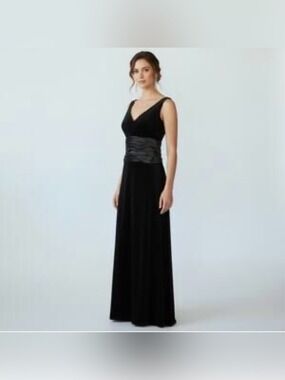 Vintage 90s Tadashi Shoji Velvet and Tafeta Black Sleeveless Evening Gown 8